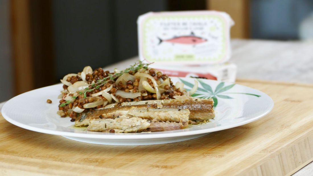 Miss Can Mackerel Fillets in Olive Oil with Thyme and Lemon and Lentil Salad