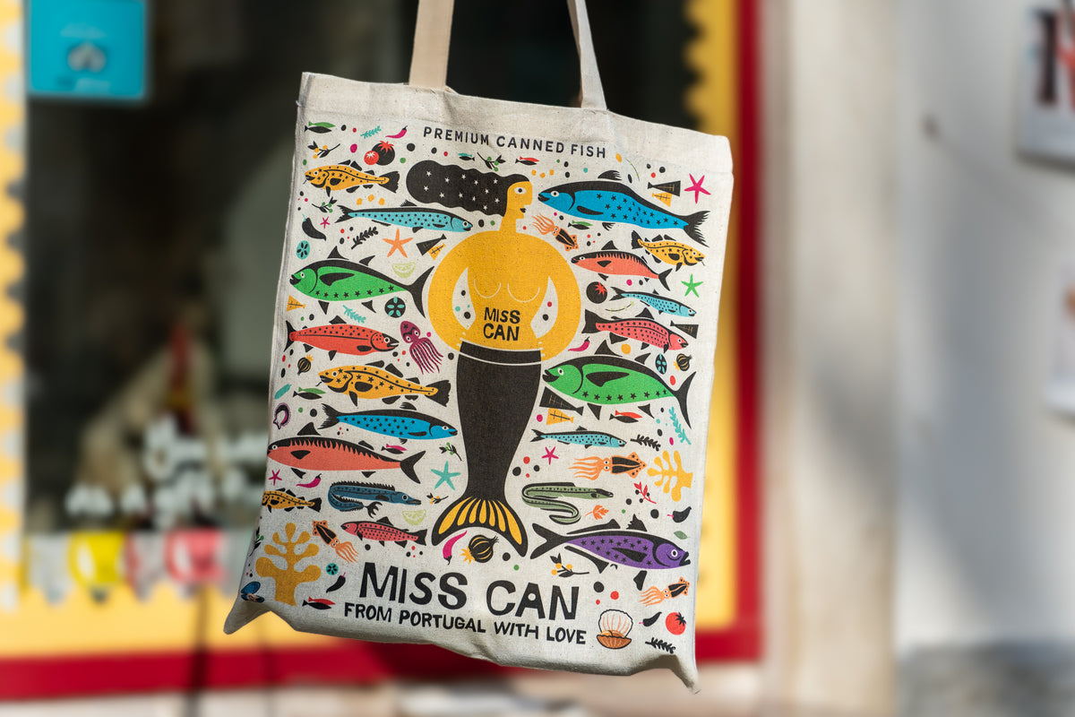 Miss Can Mermaid tote bag